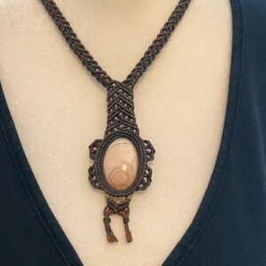 Crazy lace agate woven necklace